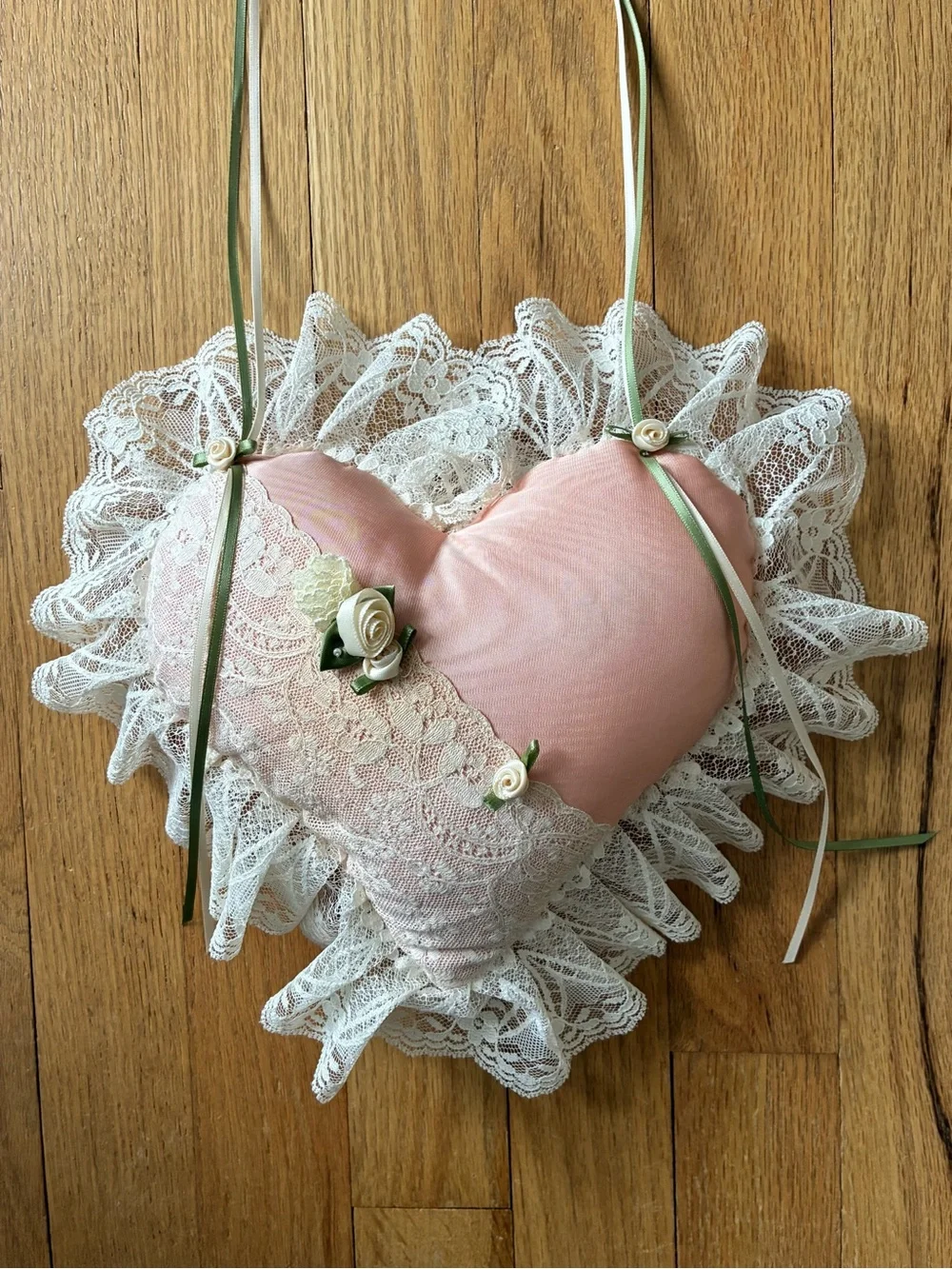 NWT Saks Fifth Avenue, Antique Blush Pink Hanging Heart Pillow, England, 1980s